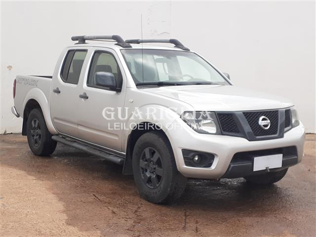 NISSAN FRONTIER 2.5 SV ATTACK 4X4 CD TURBO ELETRONIC DIESEL AUT 2015