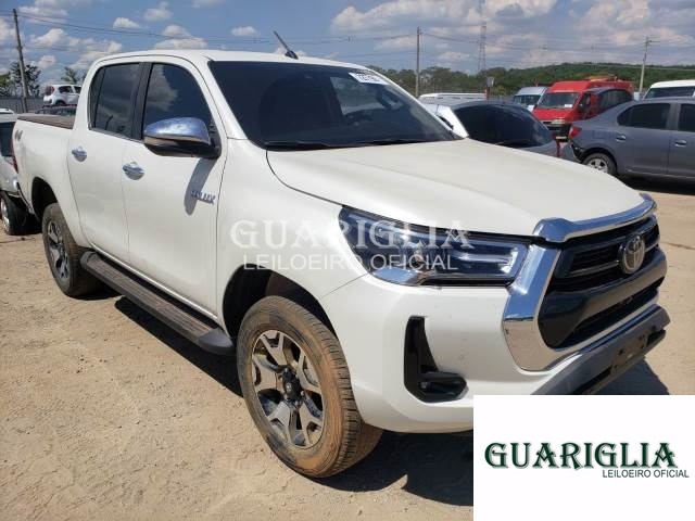 TOYOTA HILUX CD SRX 2.8 D-4D 2022